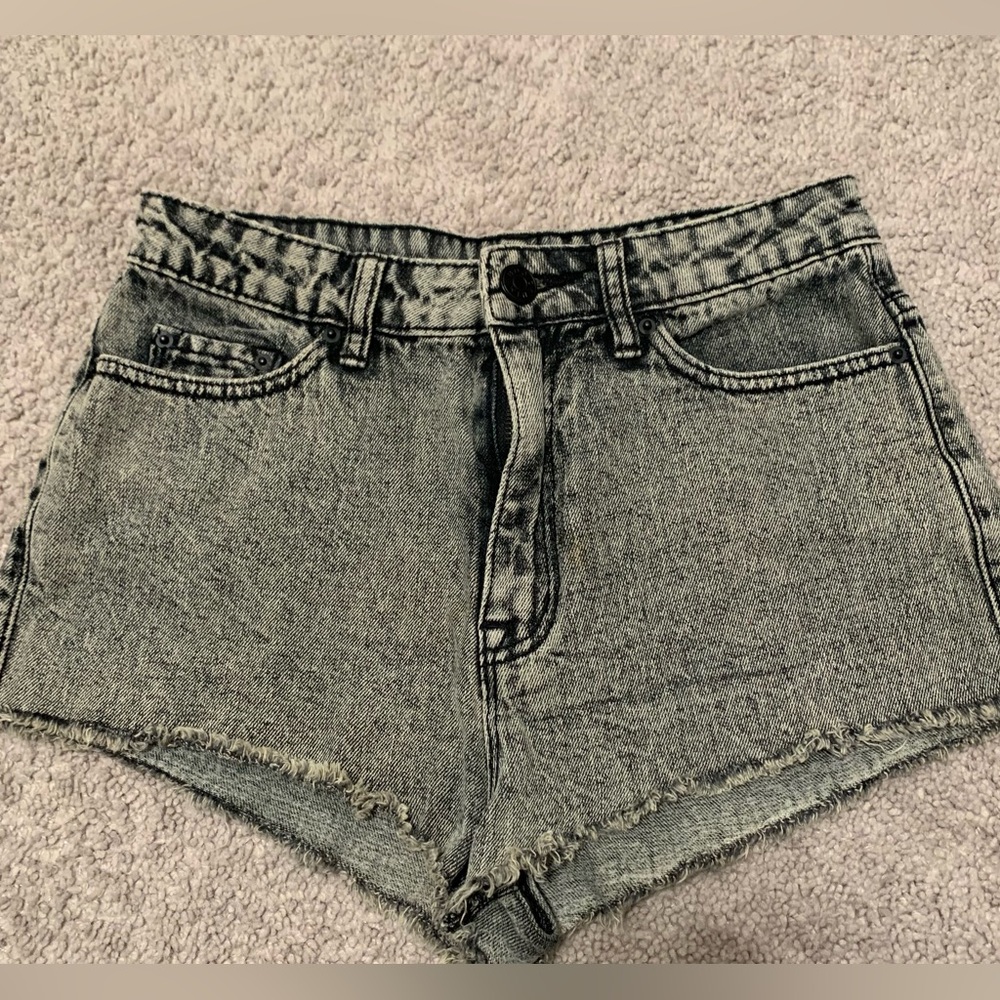 BDG High Rise Dree Cheeky Cutoff Jean Shorts Womens 27‎